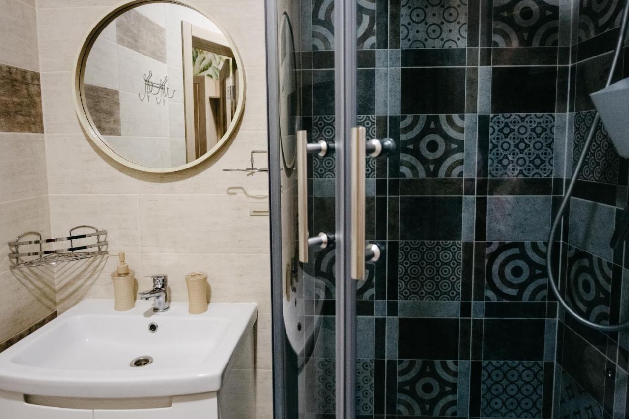 Apartamento Золотое Тепло Cherníhiv Exterior foto